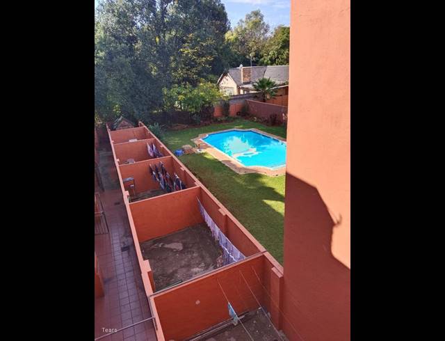 1 BEDROOM APARTMENT FOR SALE IN WINDSOR EAST